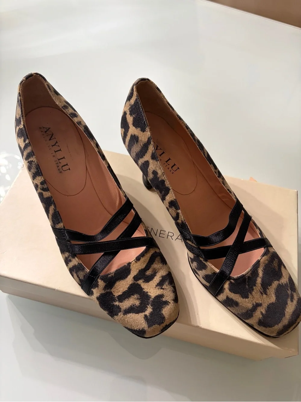 Anyi Lu stylish leopard